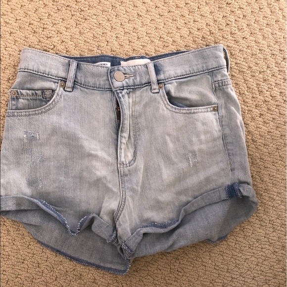Garage Light Wash Mom Denim Shorts - Picture 2 of 3